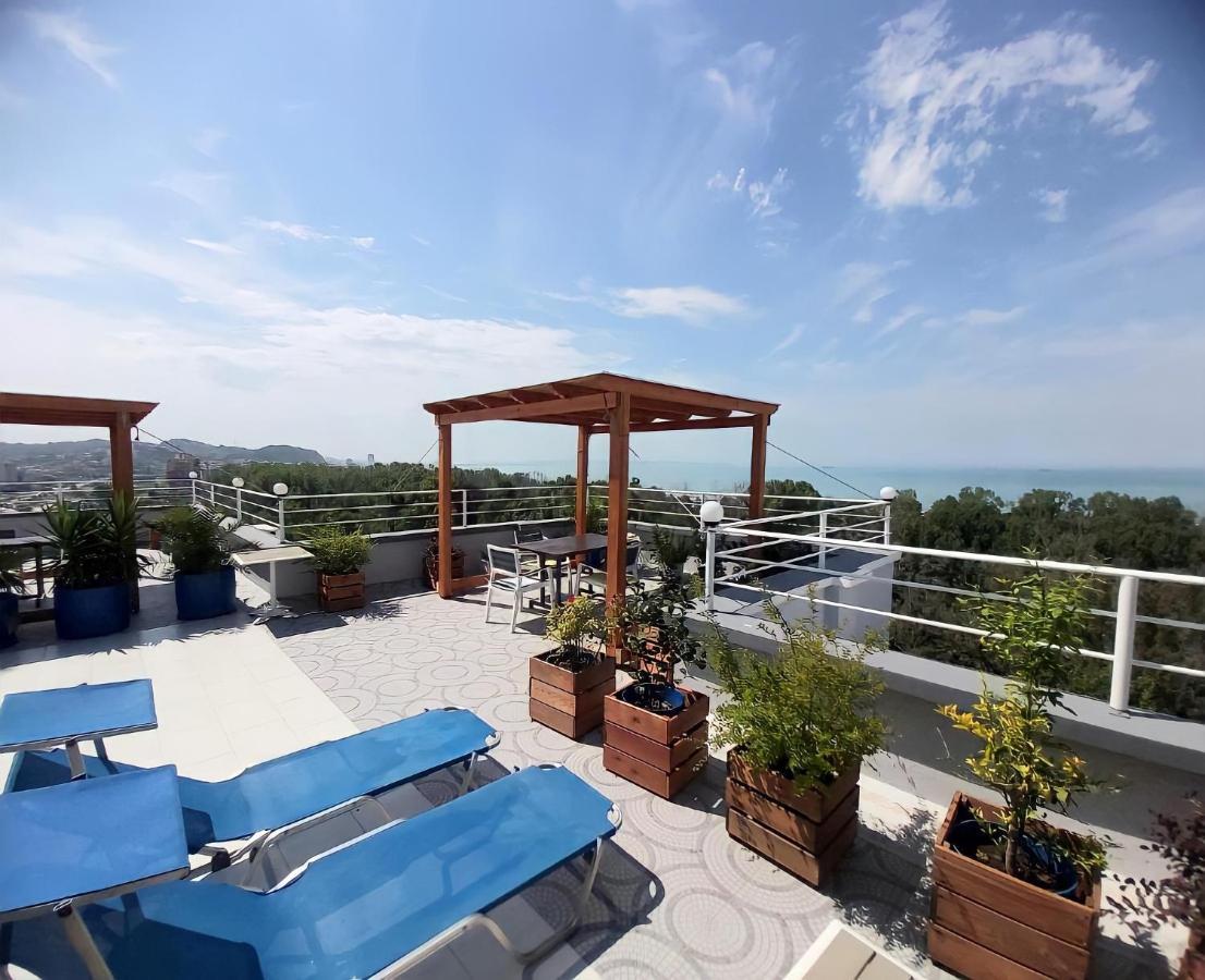 Apartment Nando's 3 *
